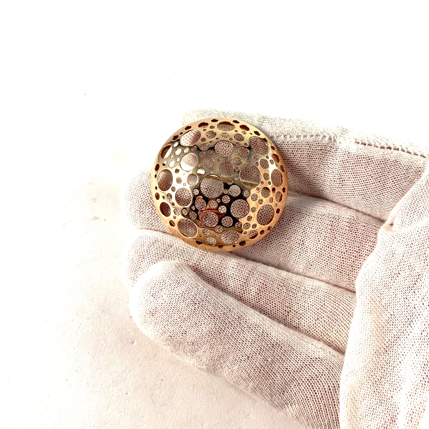 Liisa Vitali for N Westerback Finland 1969 Vintage 14k Gold Brooch.