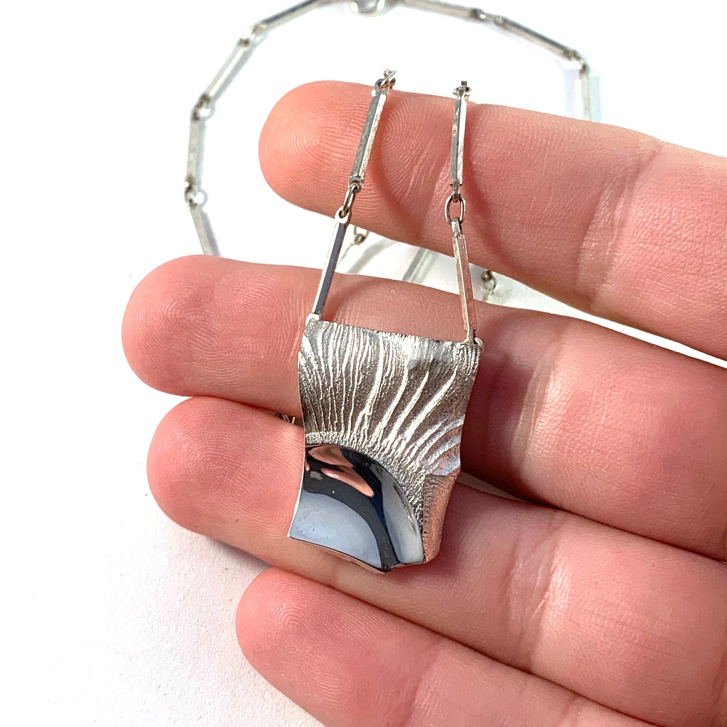 マッティ・ヒバリネン、フィンランドのヴィンテージスターリングシルバーネックレス。