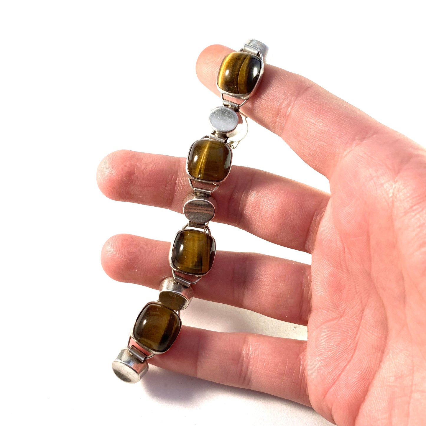 カプラン、ストックホルム、1962 年製、スターリング シルバー タイガーアイ ブレスレット。