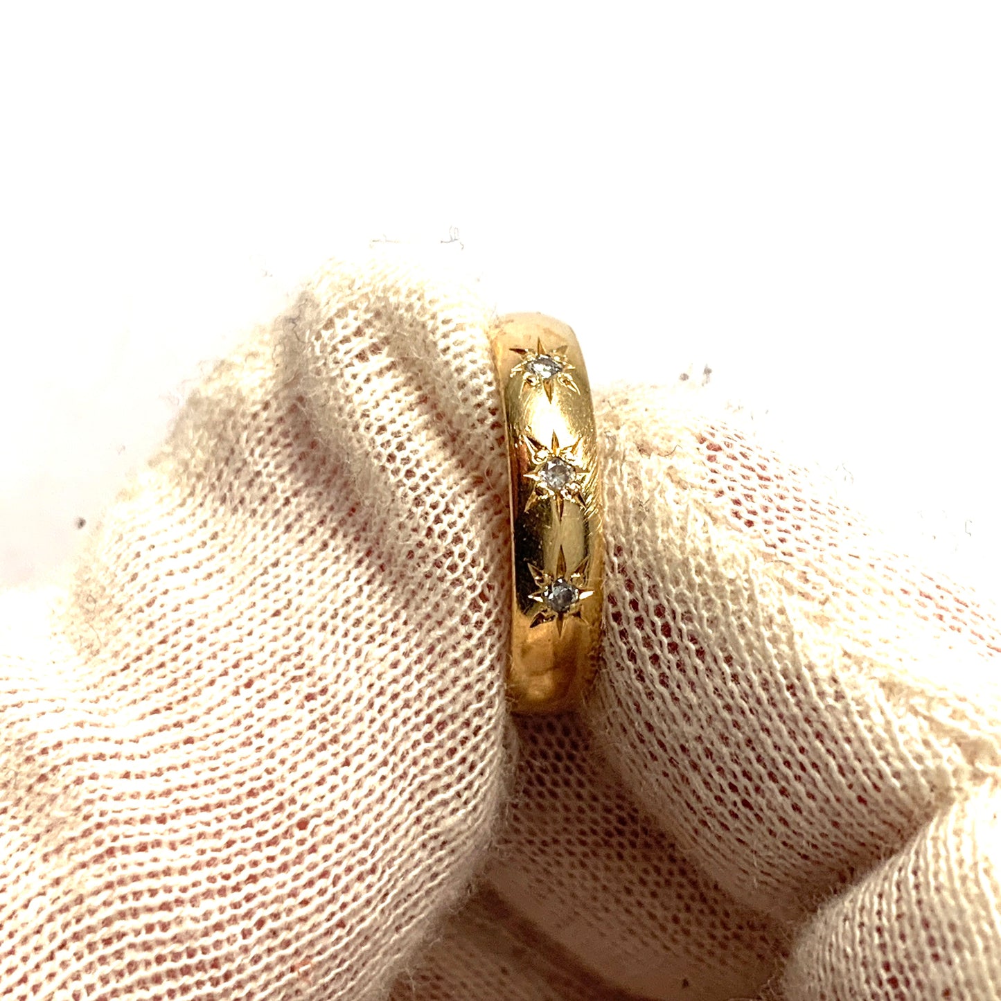 Schalin, Sweden. Vintage 18k Gold Diamond Ring