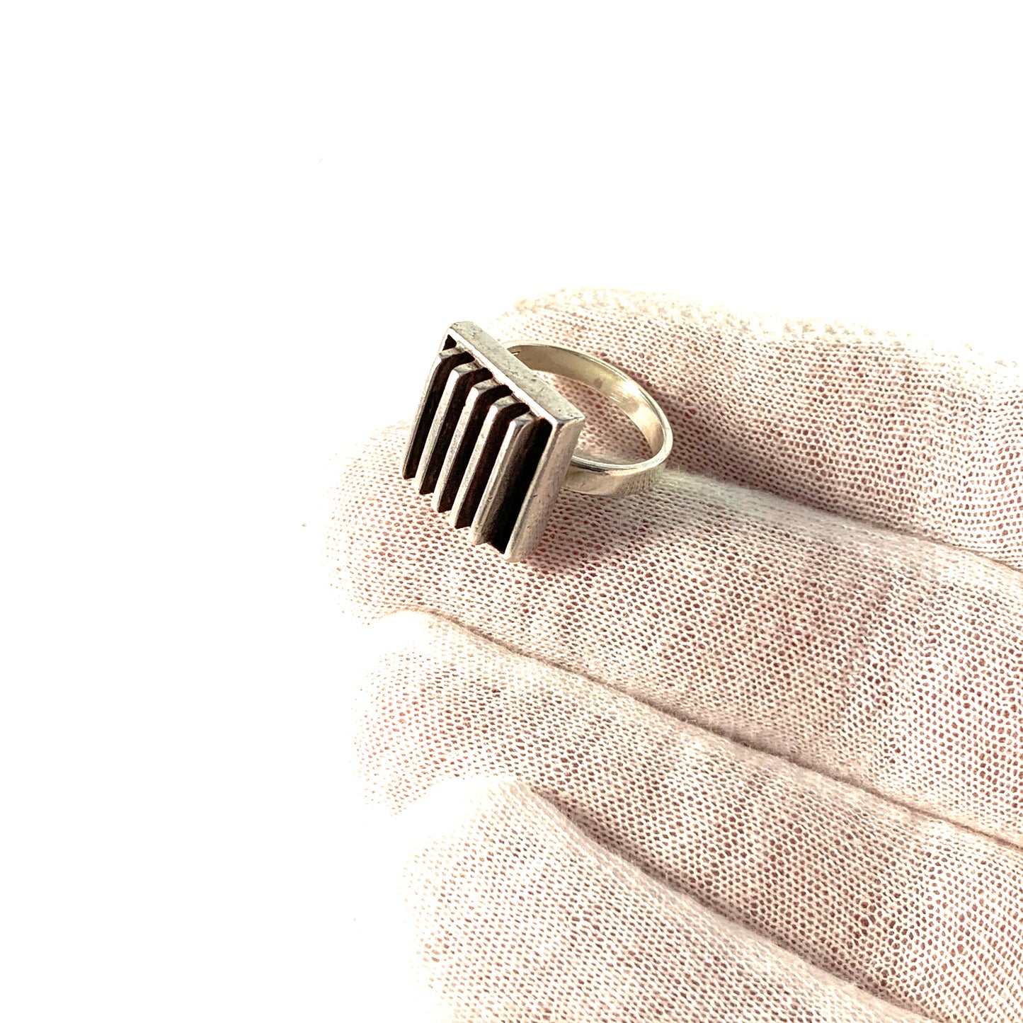 Railo K. Säde, Finland 1966 Vintage Modernist Silver Ring.