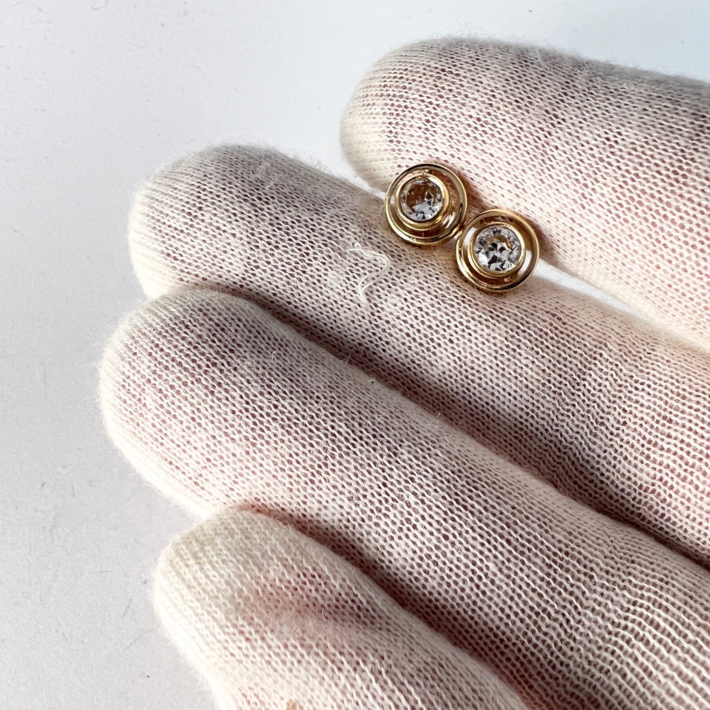 アルトン、スウェーデン、1967年。ヴィンテージ 18K ゴールド ロッククリスタル スタッド イヤリング。