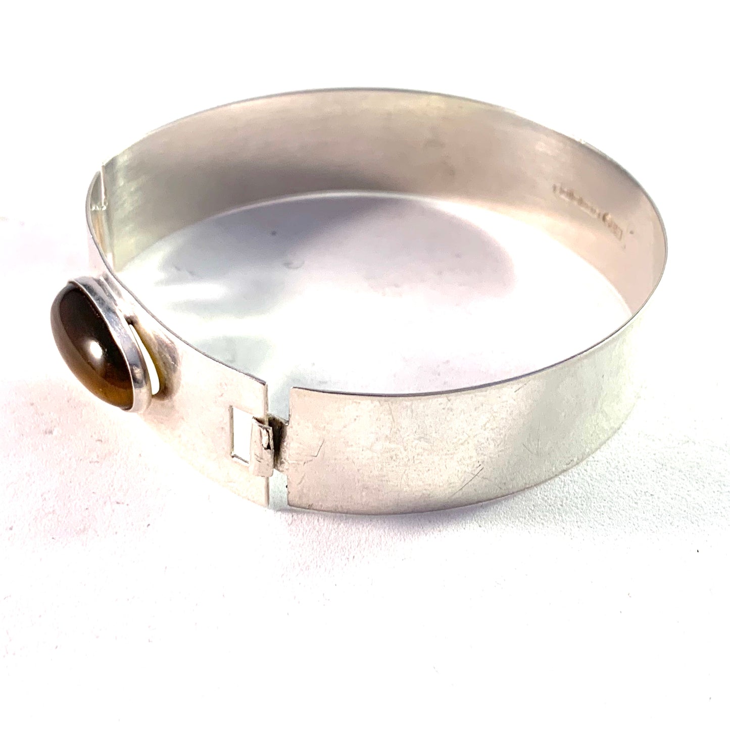 Turun Hopea, Finland 1962 Solid Silver Tiger Eye Open Close Bangle Bracelet.