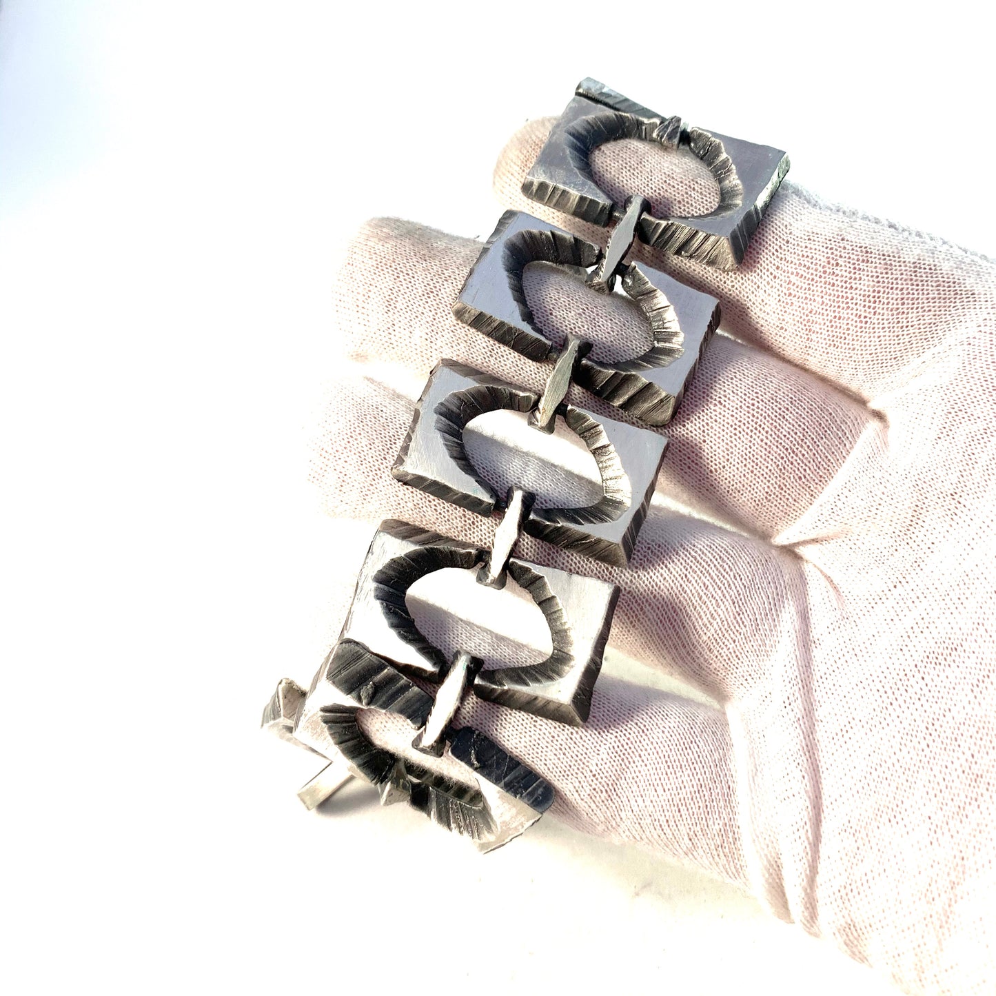 Sten & Laine, Finland 1971 Bold Sterling Silver Modernist Bracelet.