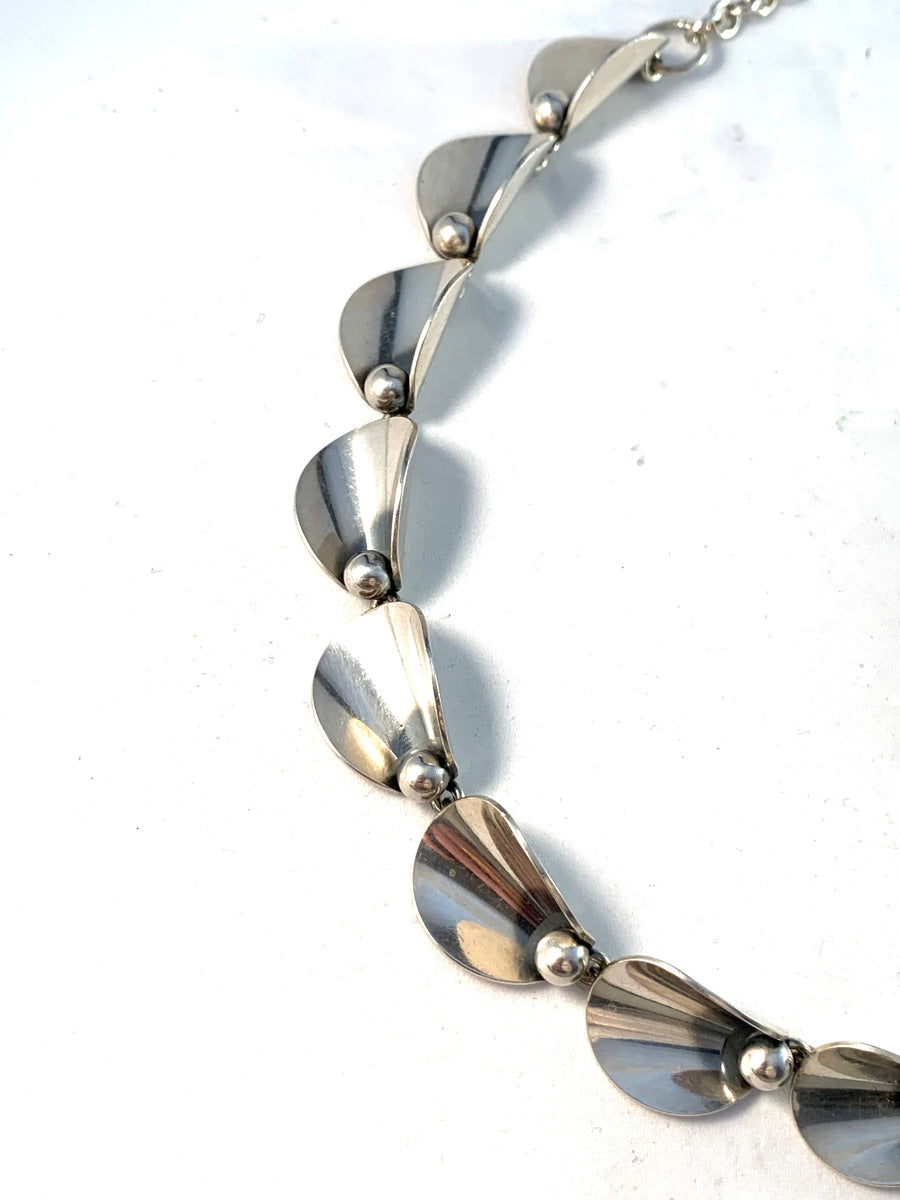 Niels Erik From Vintage Denmark Designer 15 Iconic Clamshell Sterling  Silver Necklace