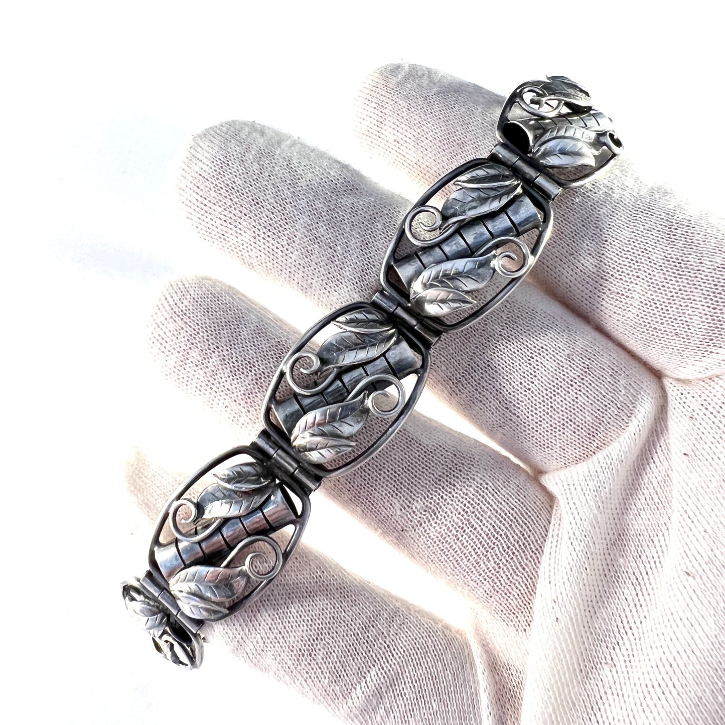 Kaplan, Stockholm, Sweden 1954. Vintage Mid-Century Sterling Silver Bracelet.