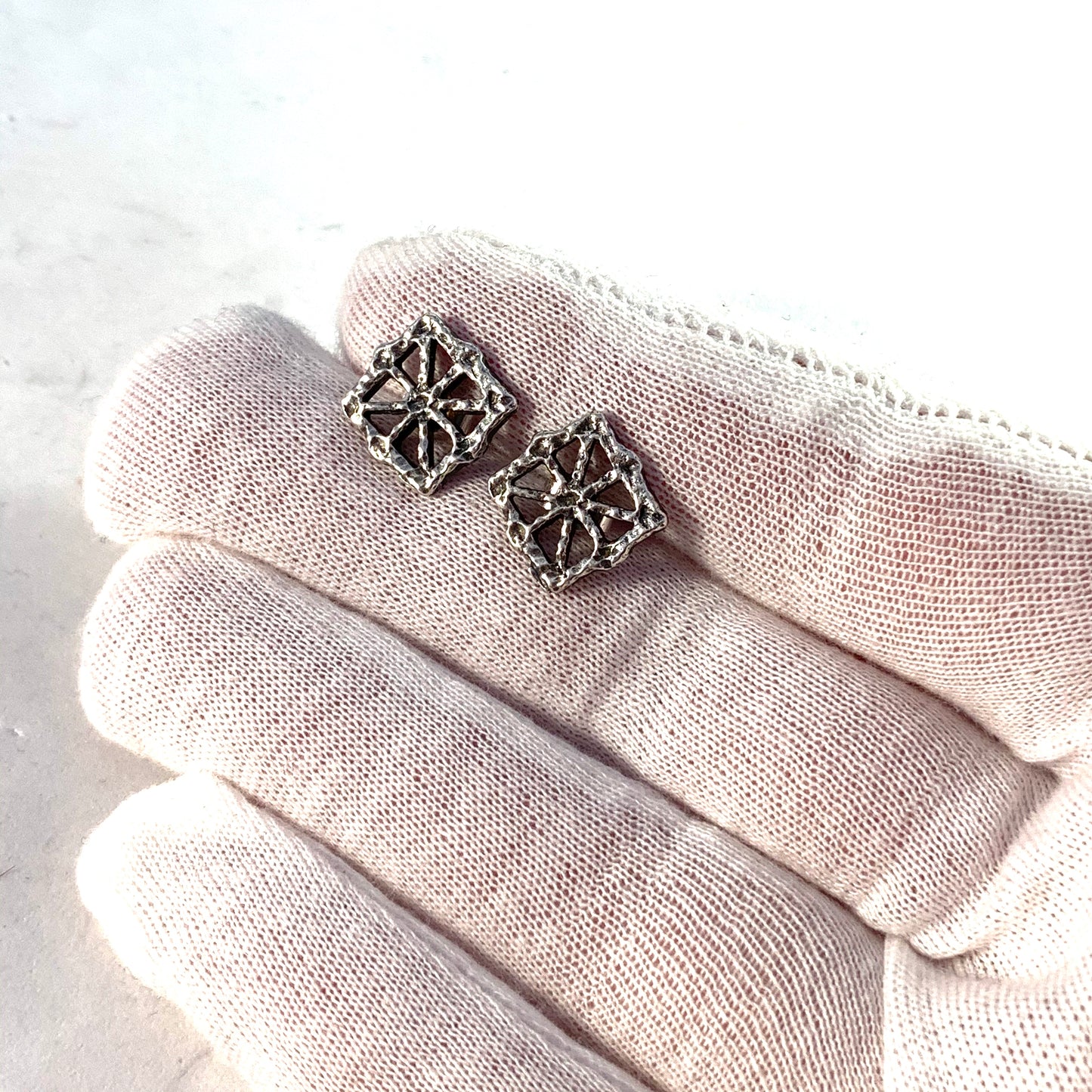 Pentti Sarpaneva Vintage Sterling Silver Stud Earrings. Design Pitsi