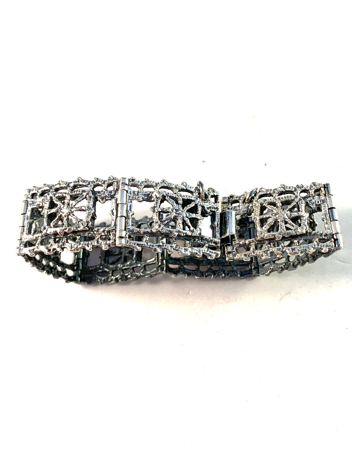 Pentti Sarpaneva for Turun Hopea Finland 1970 Silver Bracelet. Design Pitsi / Lace