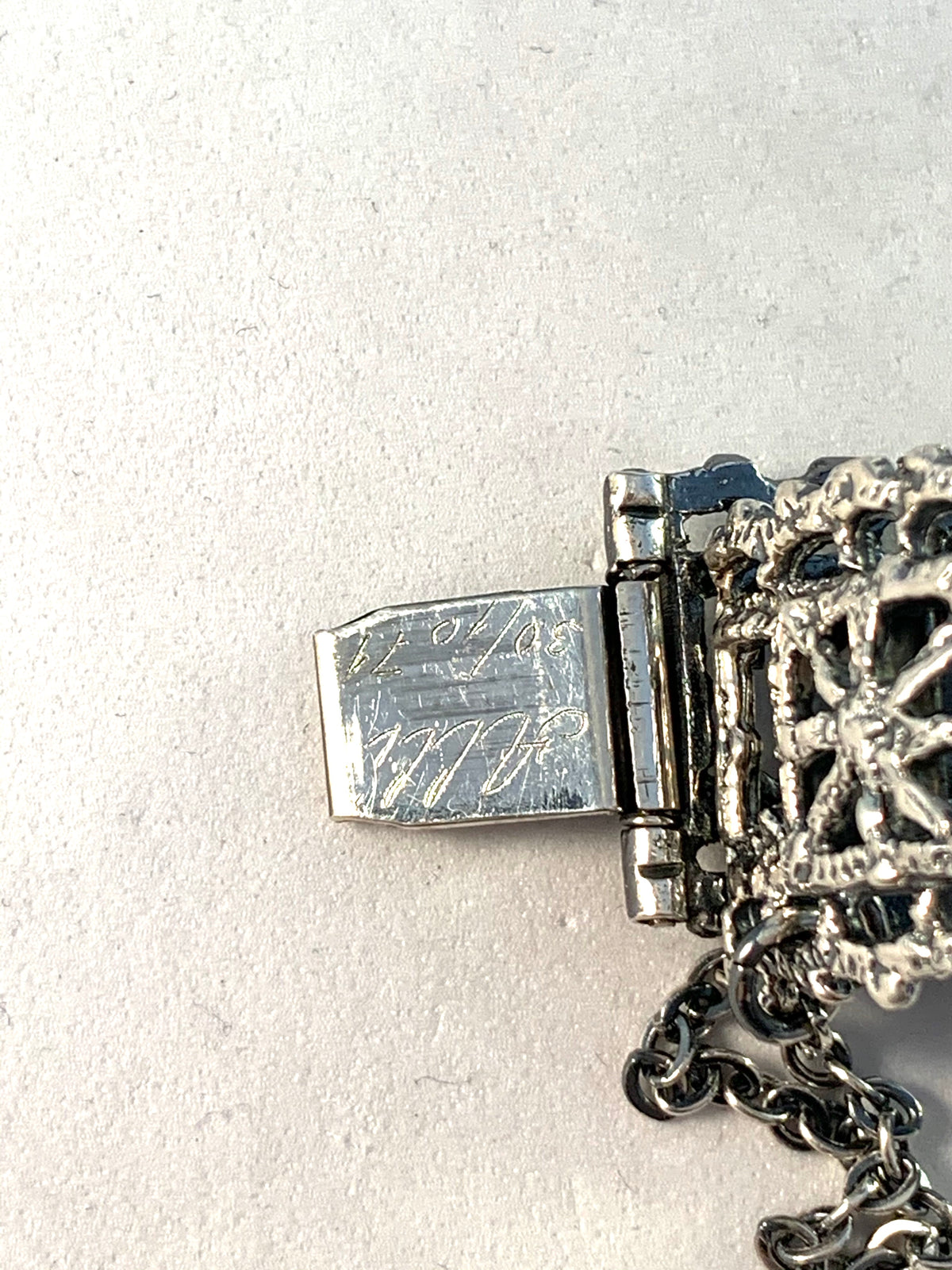 Pentti Sarpaneva for Turun Hopea Finland 1970 Silver Bracelet. Design Pitsi / Lace