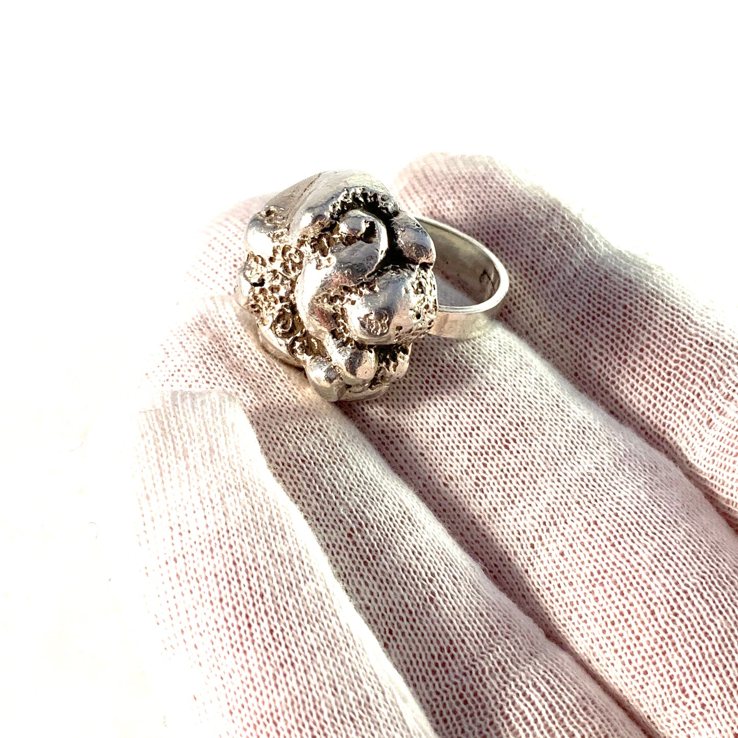 Martti Viikinniemi, Finland 1960 Bold Vintage Silver Modernist Ring.