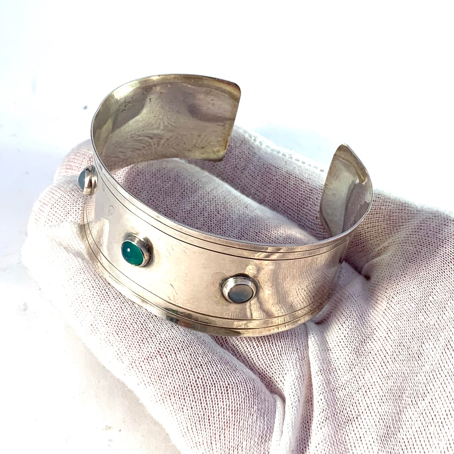 TESI, Sweden 1959 Sterling Silver Moonstone Chrysoprase Cuff Bracelet.