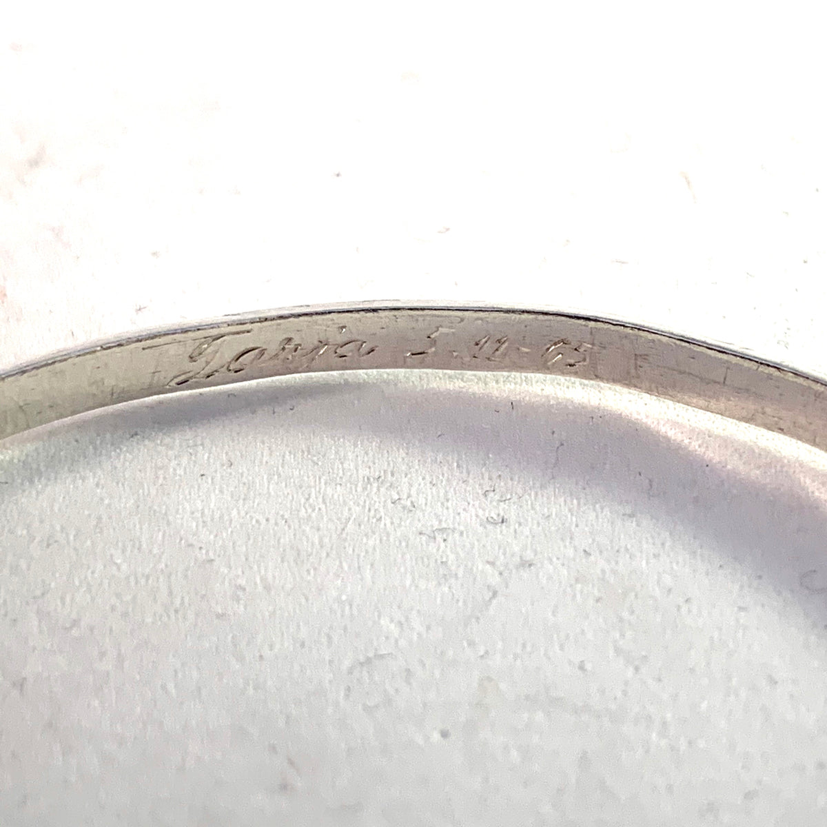 Veikko Kullervo Reinikka, for Kalevala Koru, Finland 1965 Sterling Bangle Bracelet.