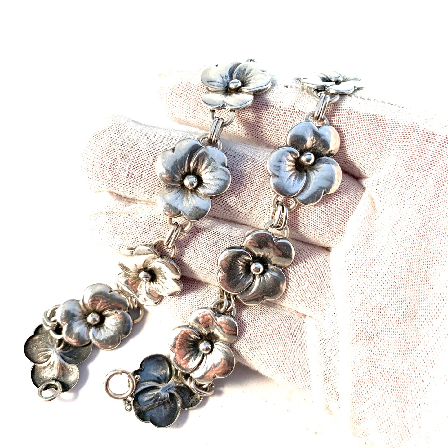 Kaplan, Stockholm 1949 Mid Century Sterling Silver Floral Necklace.