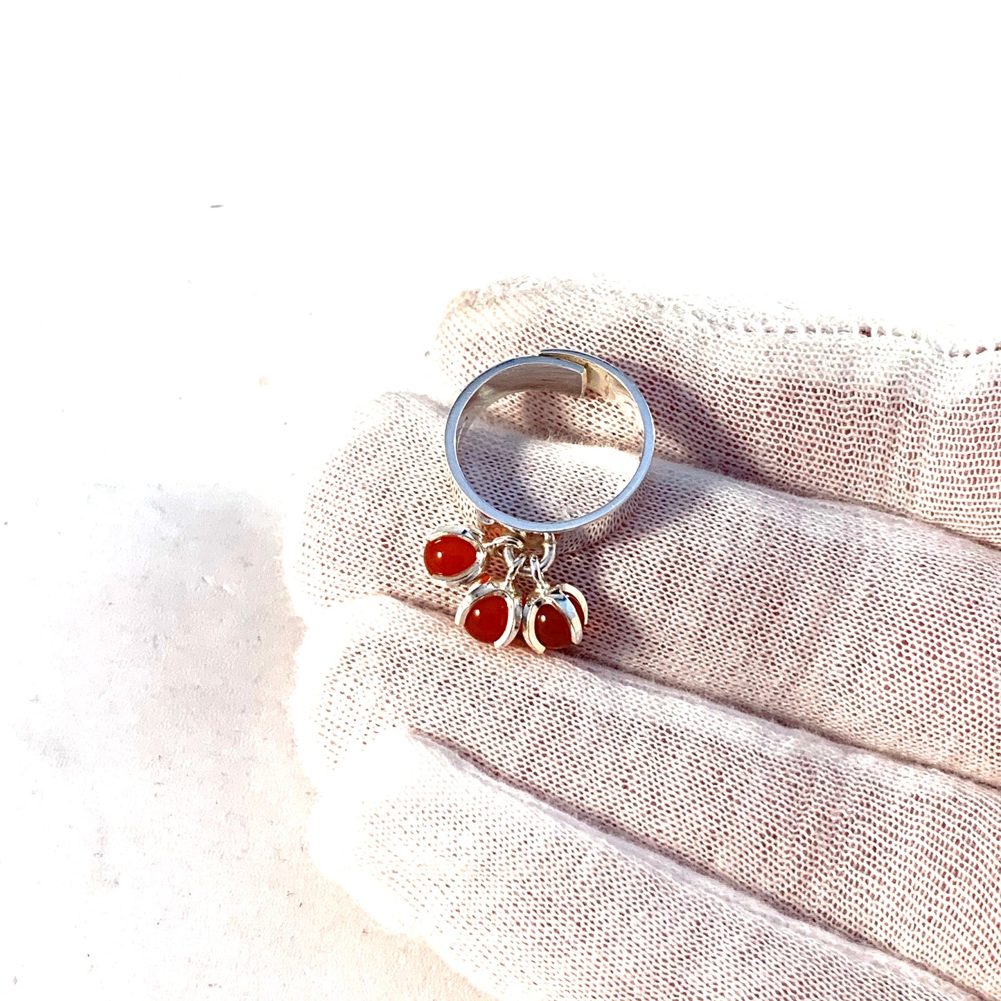 Elis Kauppi, Kupittaan Kulta Finland 1971 Sterling Silver Kinetic Carnelian Ring.