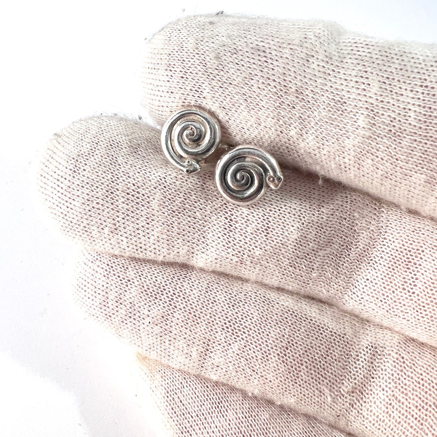 Kalevala Koru, Finland. Vintage Sterling Silver Snake Stud Earrings.