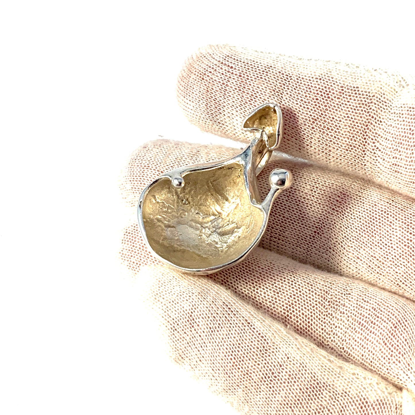 ロバート、ノルディスク コクサイ、スウェーデン 1975 年。スターリング シルバー ペンダント。署名済み