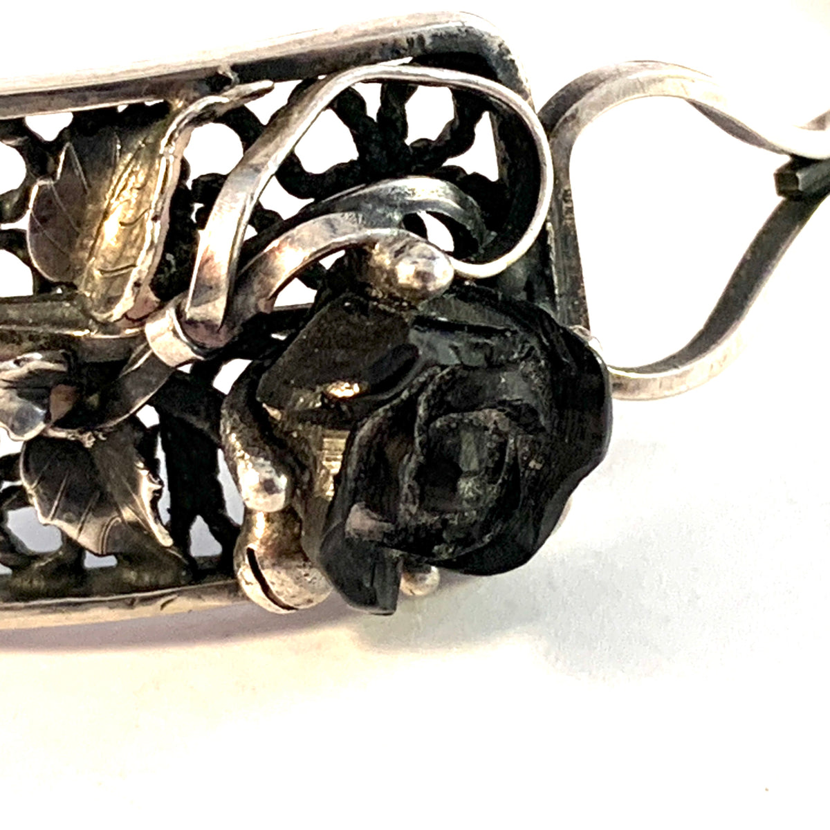 Maker KLŁ Poland, Vintage 875 Silver Carved Black Rose Bracelet