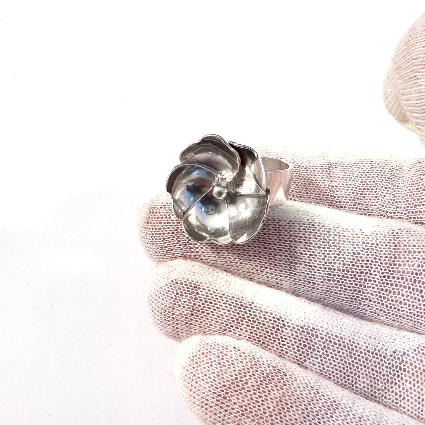 Peter Von Post, Stockholm 1977. Vintage Sterling Silver Ring. Signed.