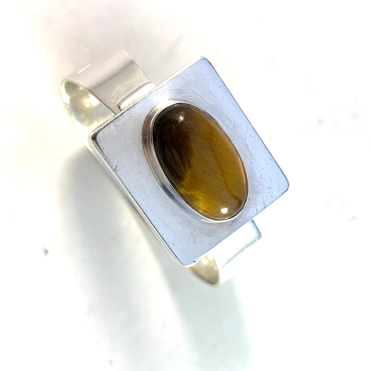 GUSSI, Sweden 1965 Vintage Bold Sterling Silver Tiger Eye Open / Close Bangle Bracelet.