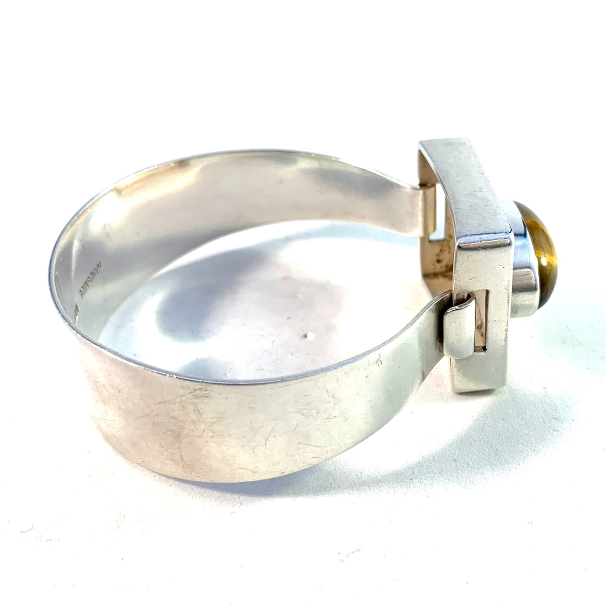 GUSSI, Sweden 1965 Vintage Bold Sterling Silver Tiger Eye Open / Close Bangle Bracelet.