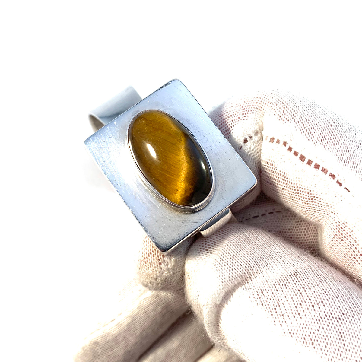 GUSSI, Sweden 1965 Vintage Bold Sterling Silver Tiger Eye Open / Close Bangle Bracelet.