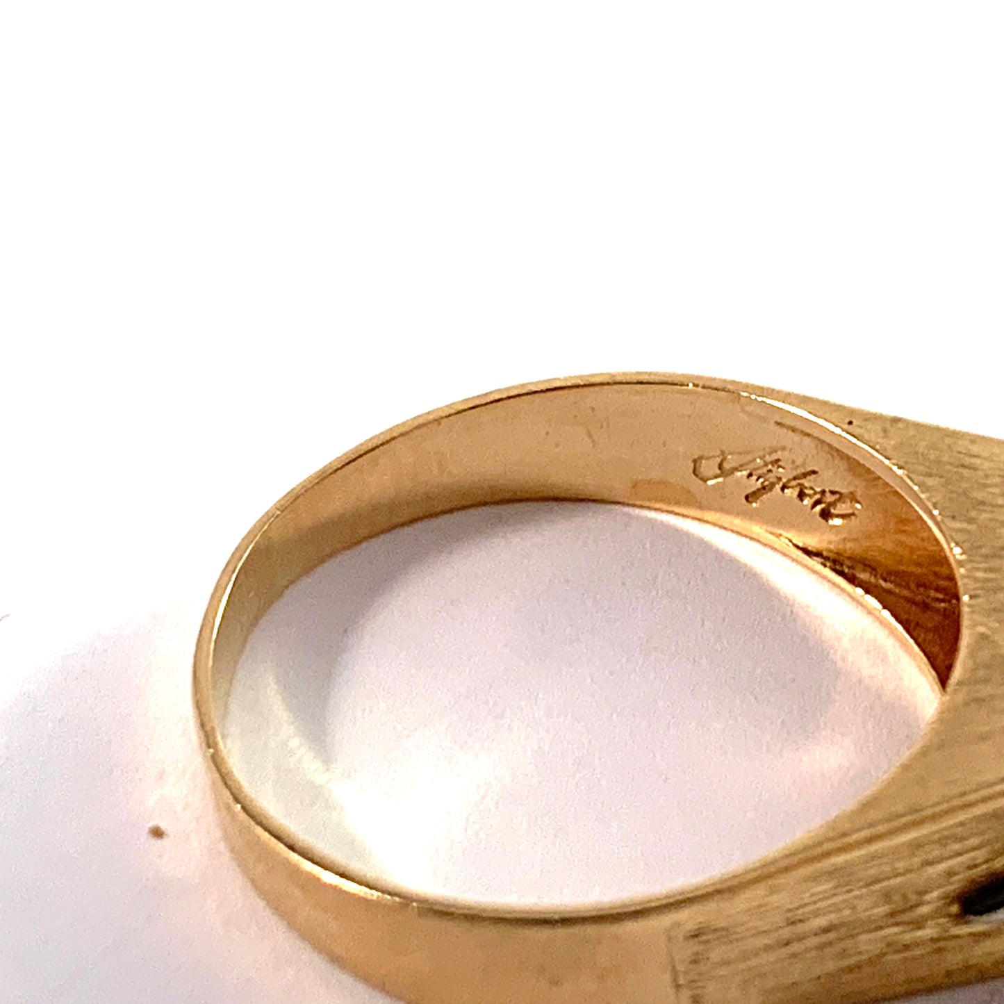 Atelje Stigbert, Sweden 1969. Vintage 18k Gold Diamond Ring.