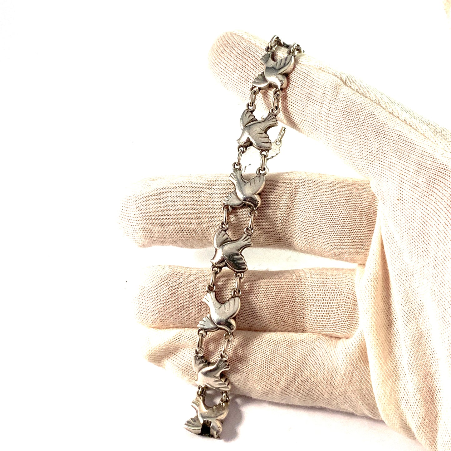 Emil Snedker, Copenhagen 1918-37. Sterling Silver Peace Dove Bracelet. Design 52