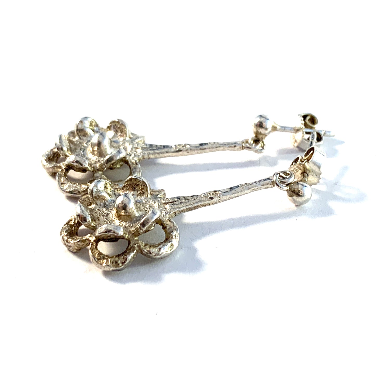 テレジア・フヴォルスレフ スウェーデン 1970年代 スターリングシルバー イヤリング。署名入り。