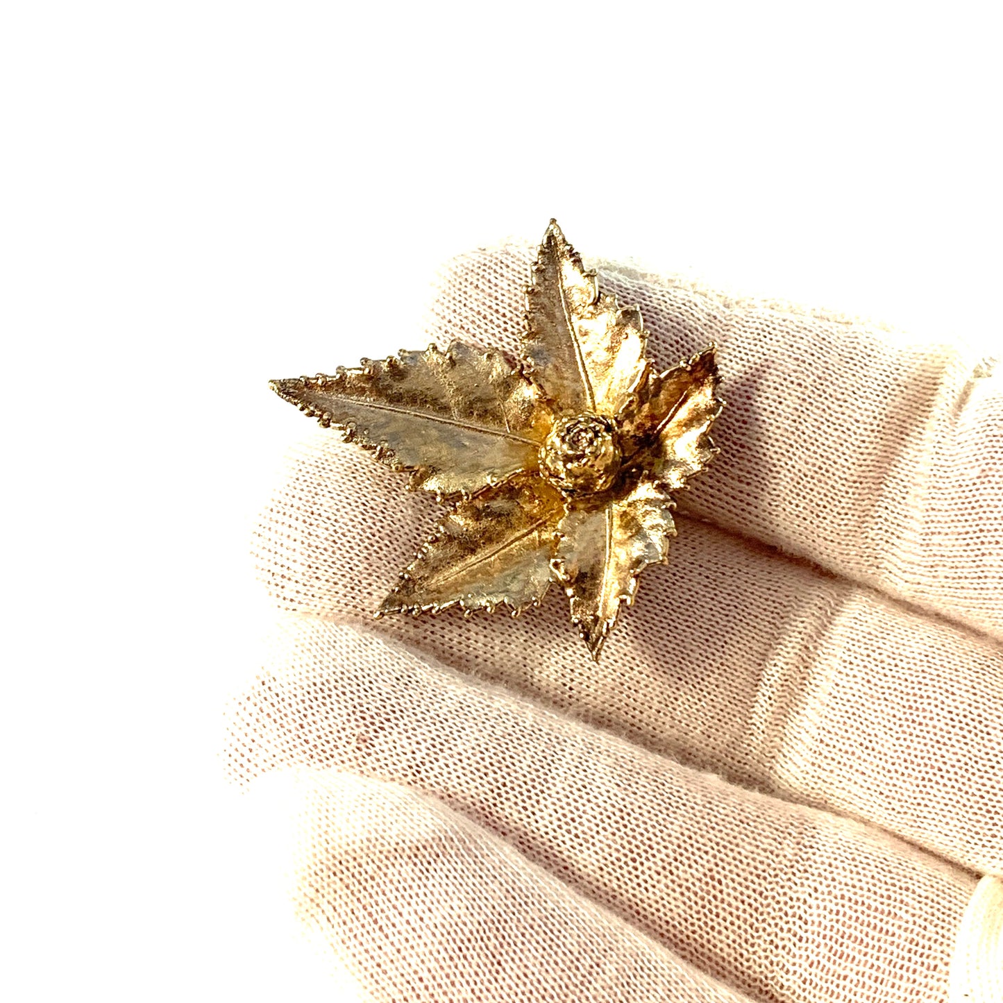 Flora Danica, Denmark 1963-74. Gilt Sterling Silver Brooch.