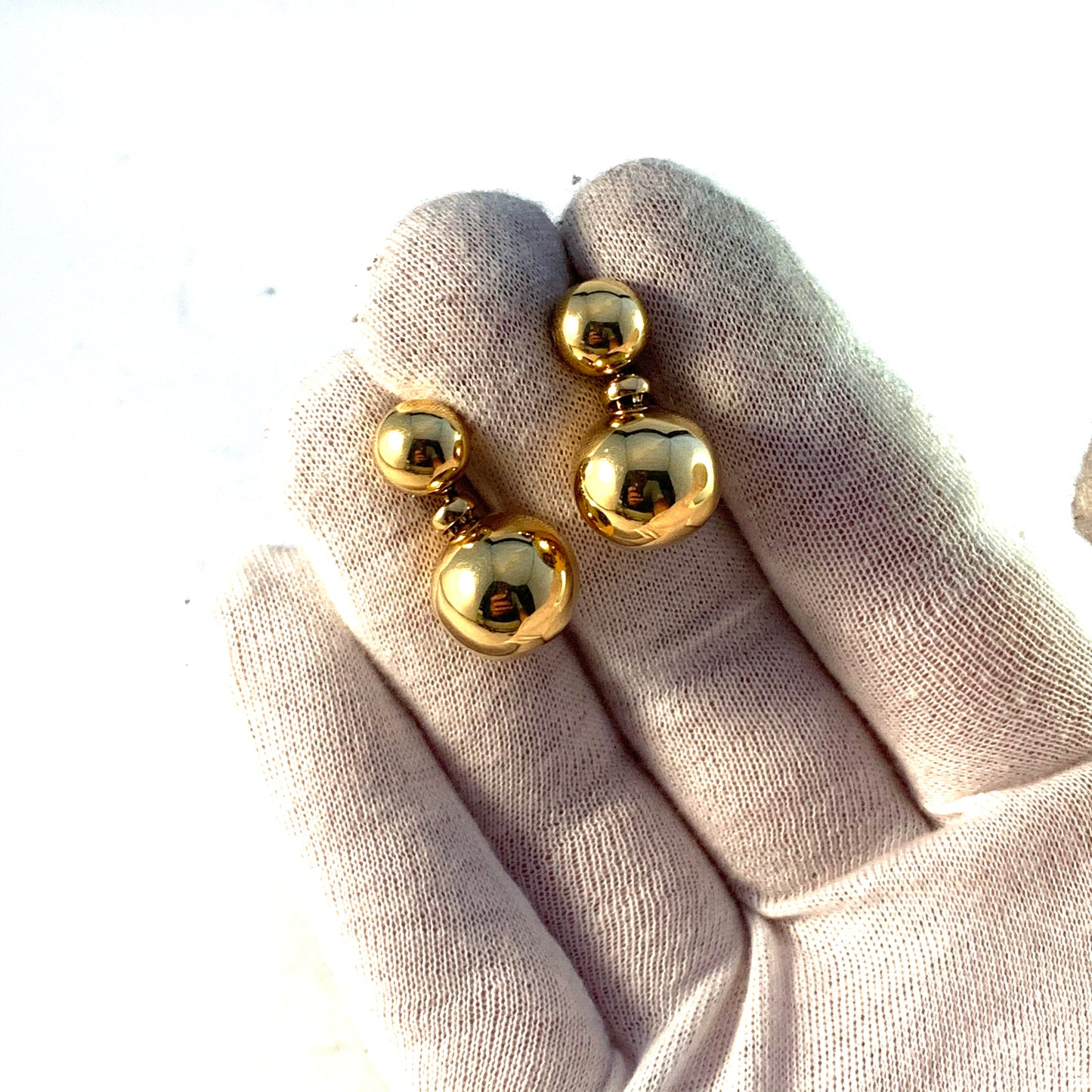 Schroeder Luxembourg ヴィンテージ 18K ゴールド イヤリング。箱入り。