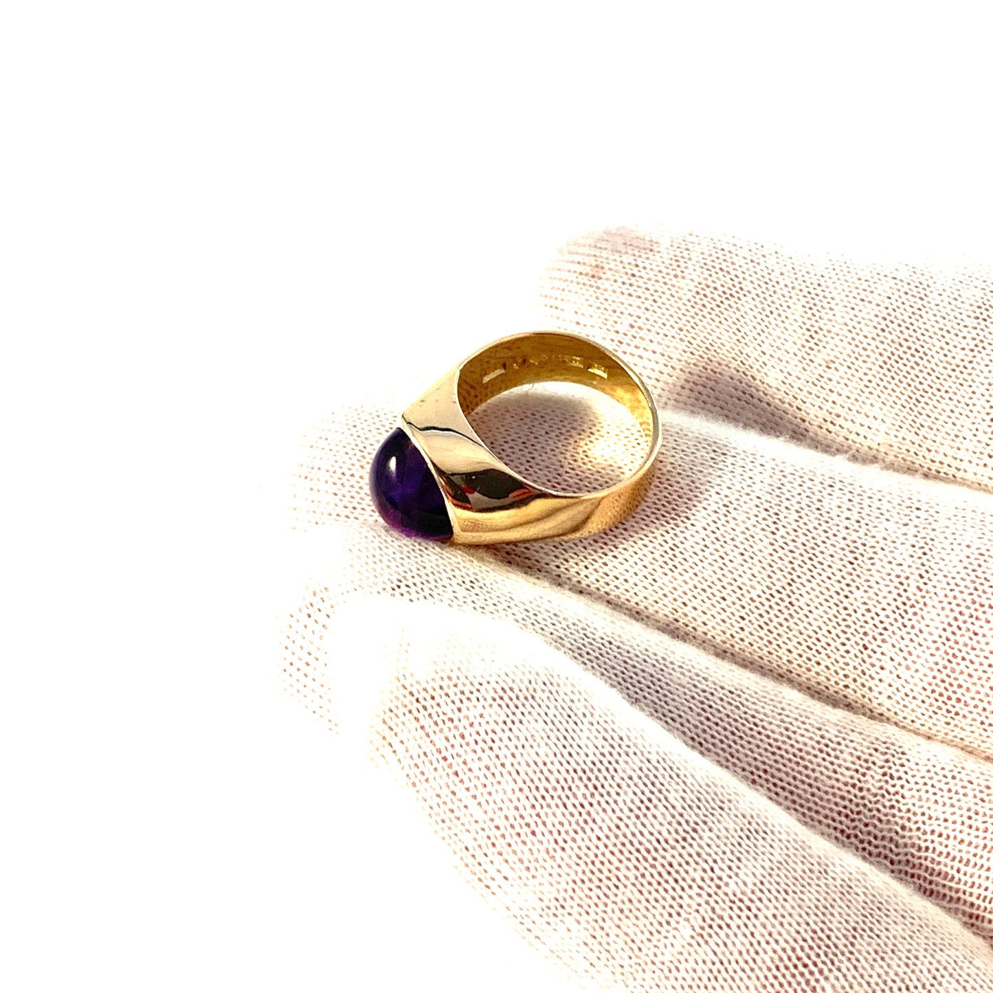Atelje Stigbert, Sweden 1967. Vintage Modernist 18k Gold Amethyst Ring. Signed.