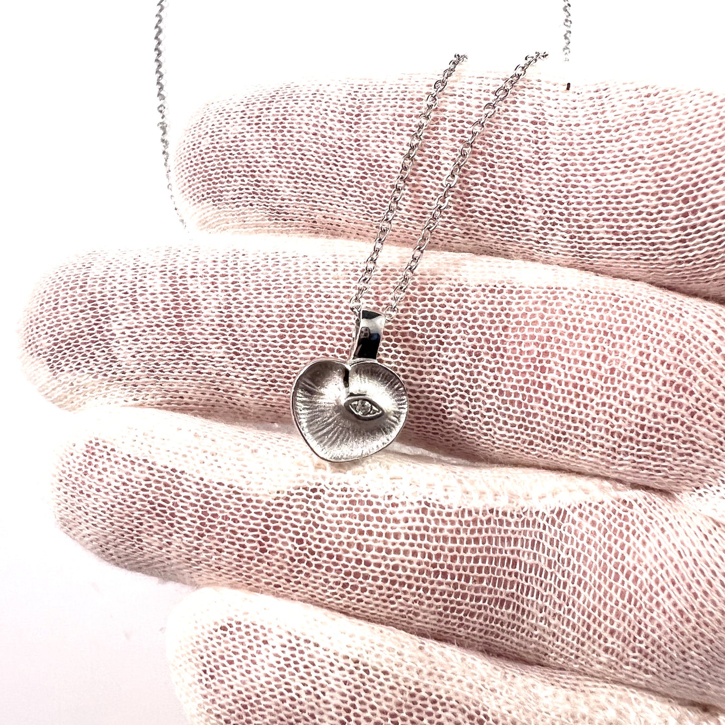 Finnfeelings, Finland Vintage Sterling Silver CZ Eye of the Soul Pendant Necklace.