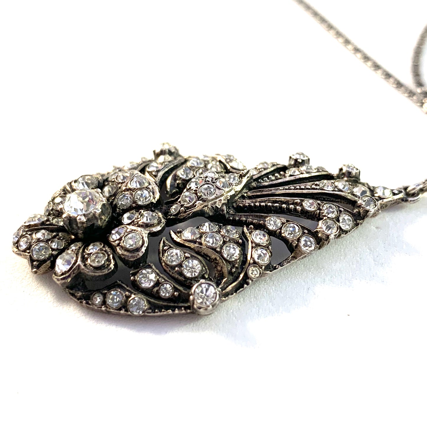 Germany / Austria 1930-40s Solid 830 Silver Paste Stone Pendant Necklace.