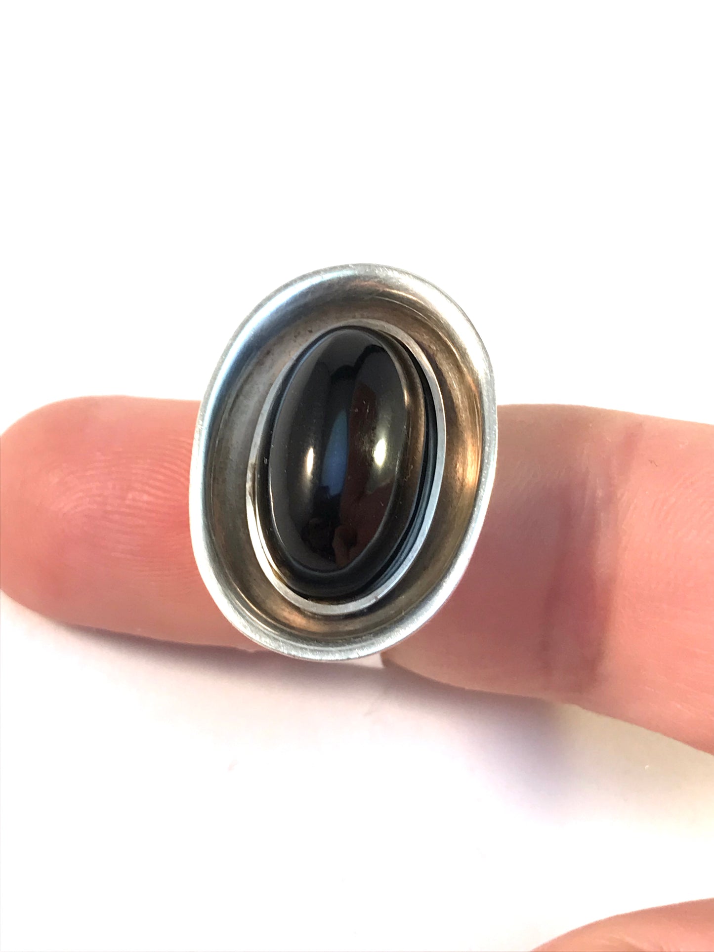 Elis Kauppi, Kupittaan Kulta Finland 1970s Bold Modernist Sterling Silver Onyx Ring.