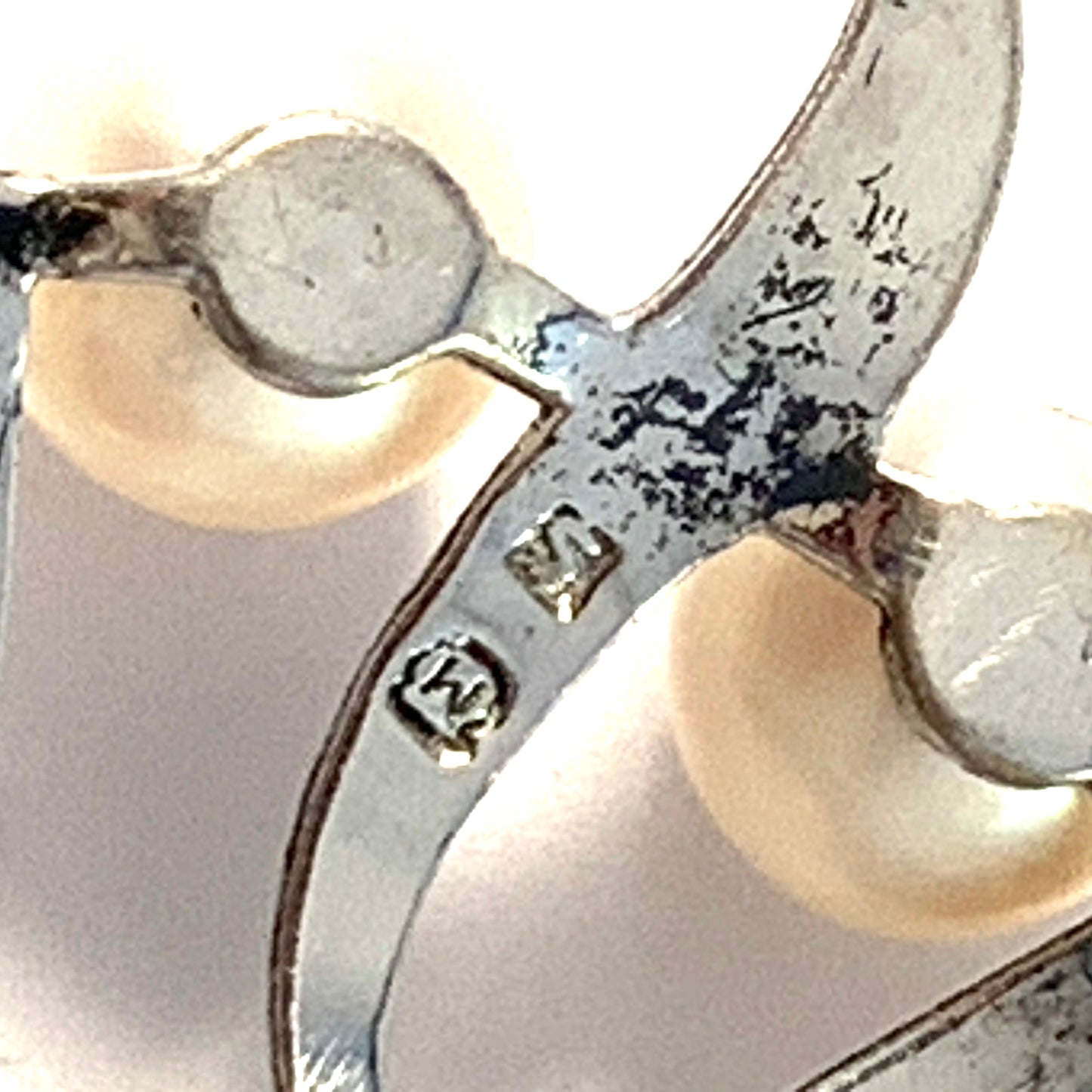 ミキモト、日本製ヴィンテージ スターリングシルバー養殖真珠ブローチ。