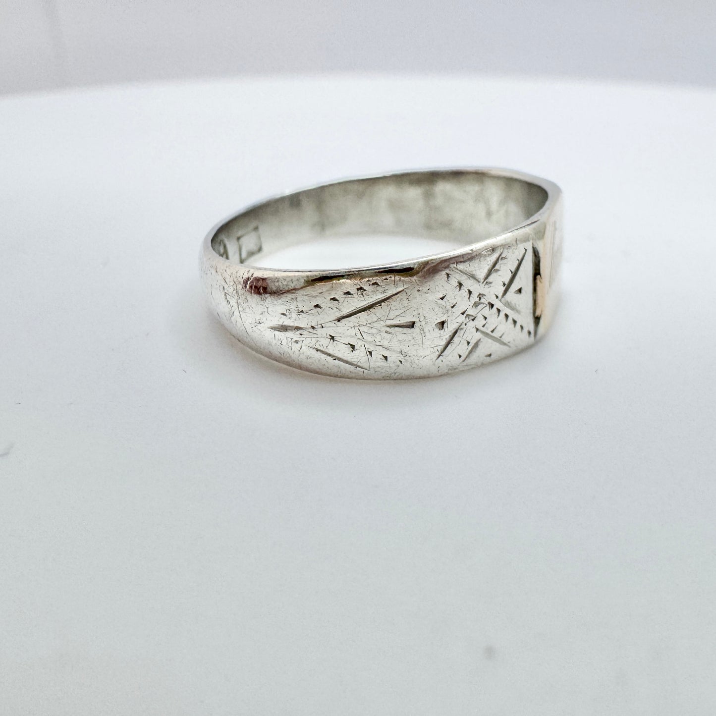 Andren, Sweden 1897. Antique Silver Memory Ring.