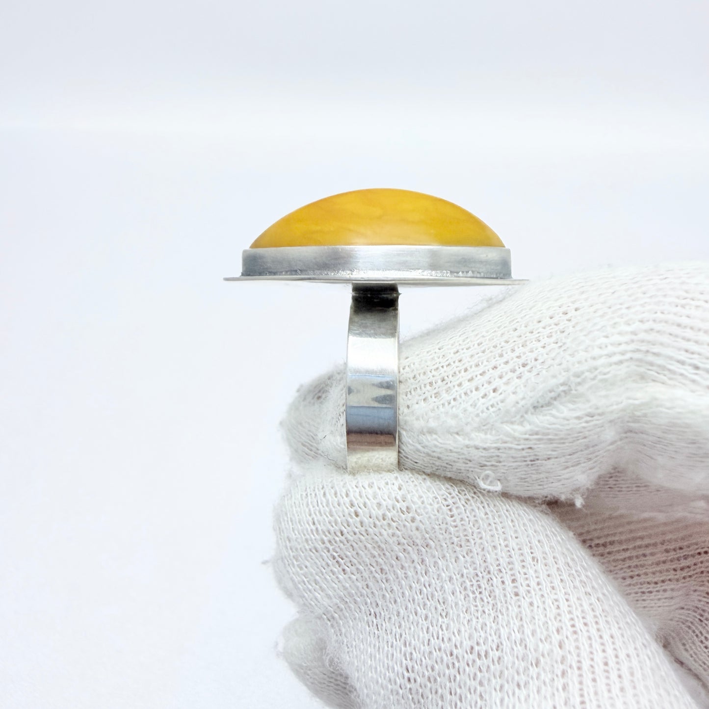 Abel Rantanen, Finland 1965. Vintage Solid Silver Amber Ring.