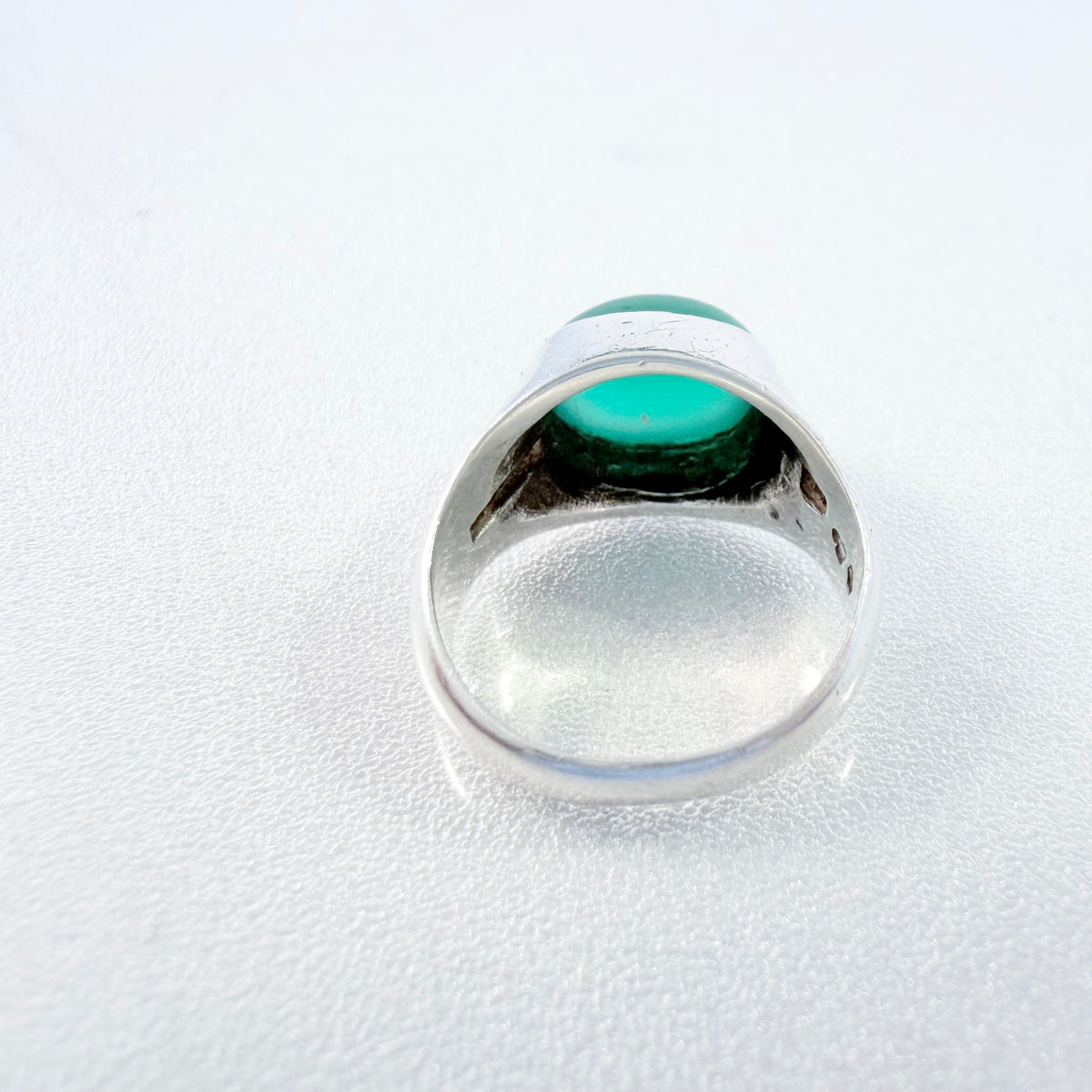 G Dahlgren, Sweden 1959. Vintage Solid Silver Chrysoprase Ring.