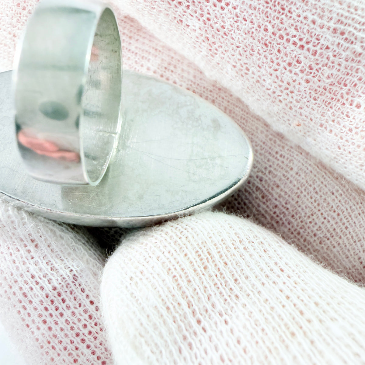 Victor Janson, Sweden 1975. Bold Vintage Solid Silver Aventurine Ring.