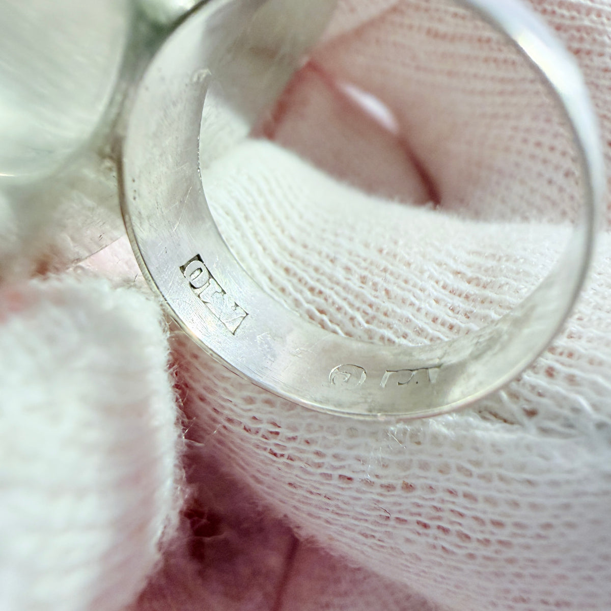 Victor Janson, Sweden 1975. Bold Vintage Solid Silver Aventurine Ring.
