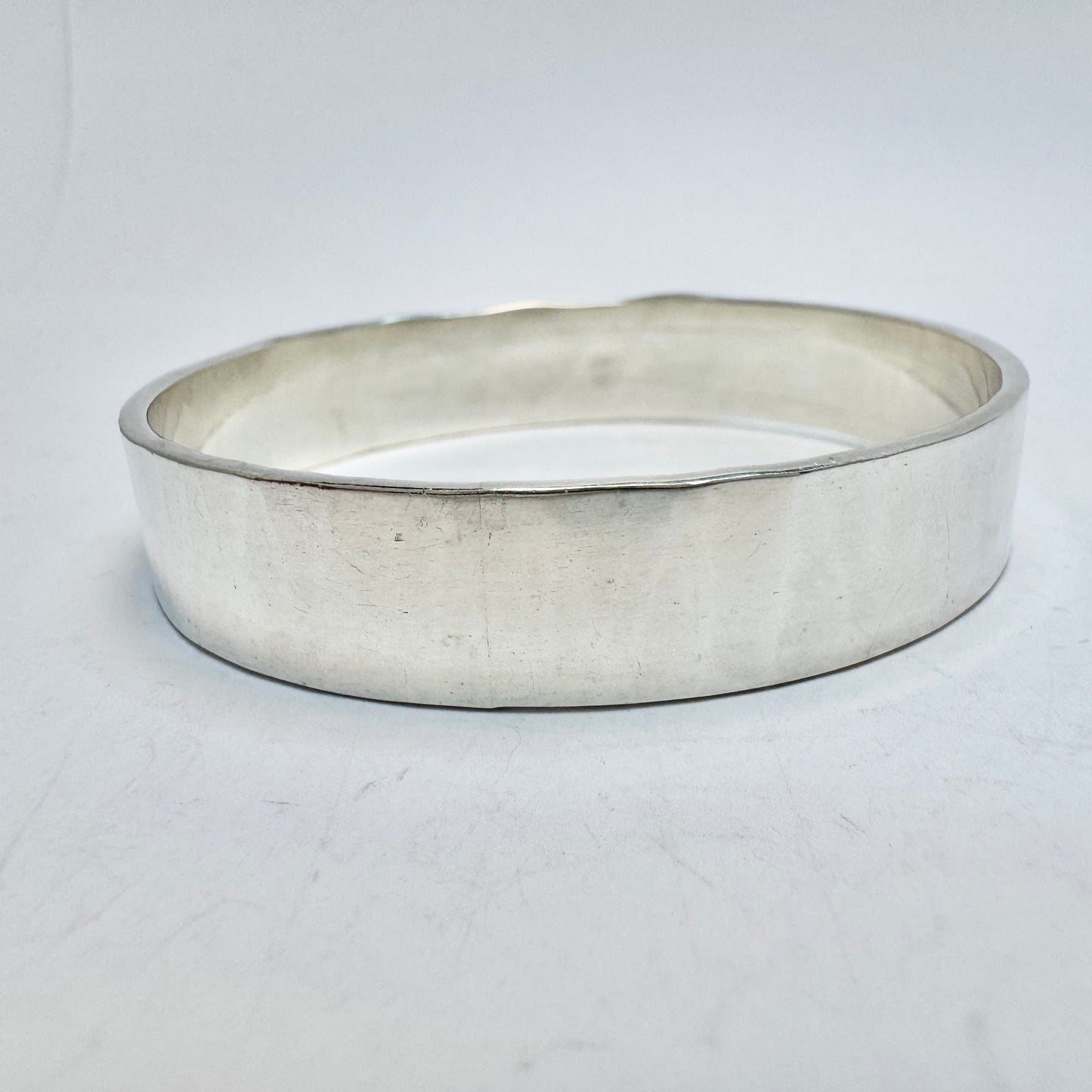 Owe Johansson, Sweden 1974. Massive Vintage Sterling Silver Bangle Bracelet.