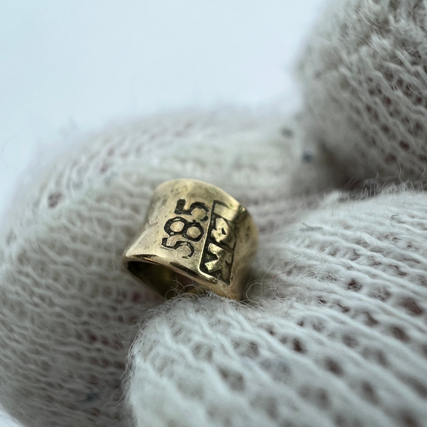 China. Vintage 14k Gold Jade Disk Pendant.