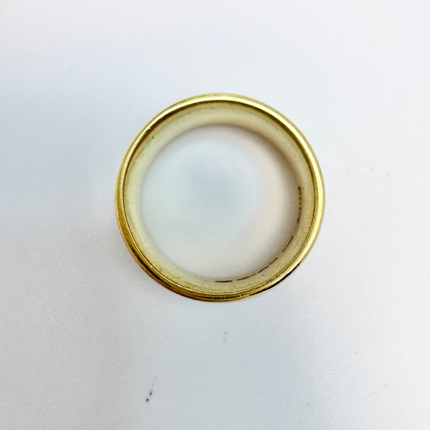 Bengt Hallberg, Sweden. Vintage 18k Gold Viking Copy Female Wedding Band Ring.