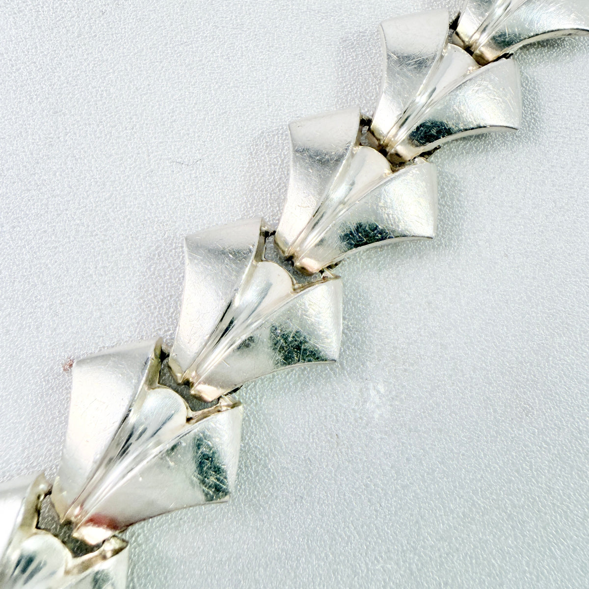 G Dahlgren, Sweden 1961. Chunky Vintage Mid-century Sterling Silver Bracelet.