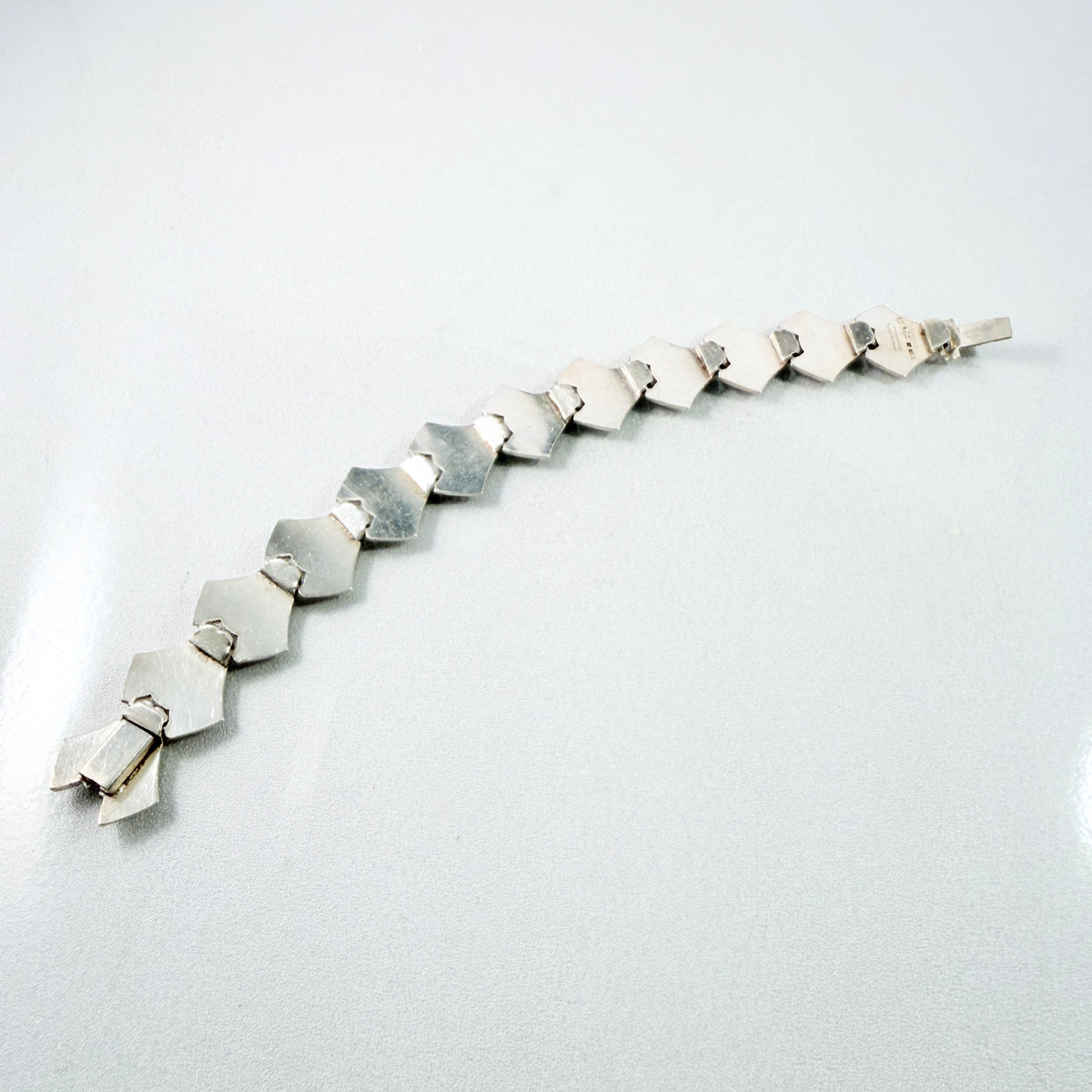 G Dahlgren, Sweden 1961. Chunky Vintage Mid-century Sterling Silver Bracelet.