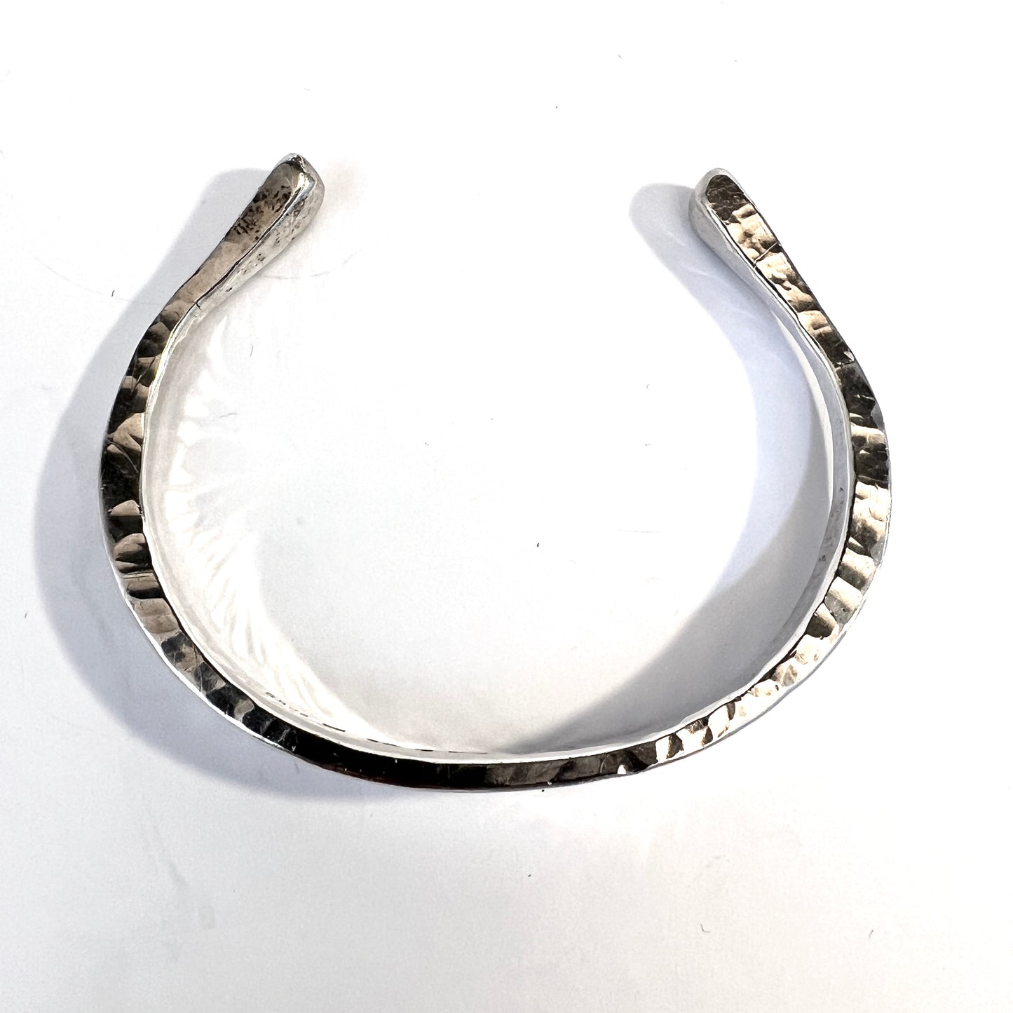 Claes E Giertta, Stockholm 1973 Sterling Silver Open Bangle Bracelet. Signed.