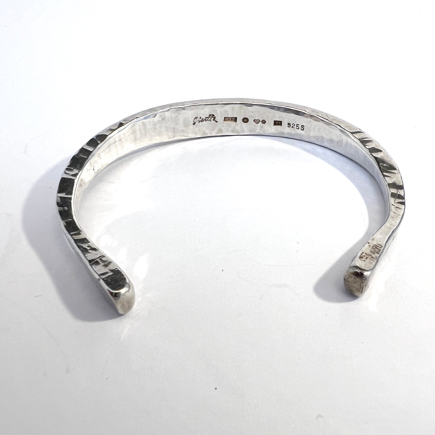 Claes E Giertta, Stockholm 1973 Sterling Silver Open Bangle Bracelet. Signed.