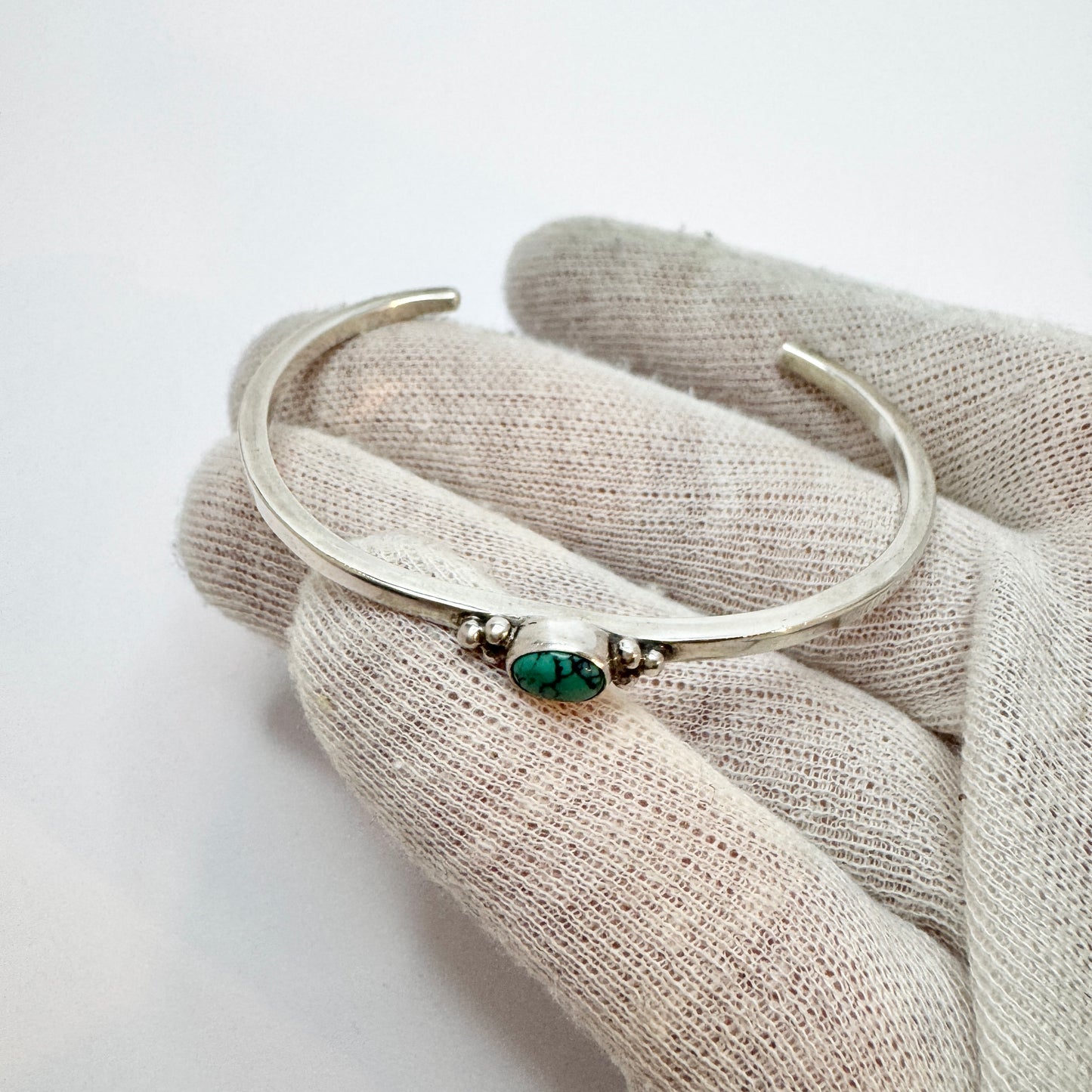 Vintage Native American Sterling Silver Turquoise Cuff Bangle Bracelet.