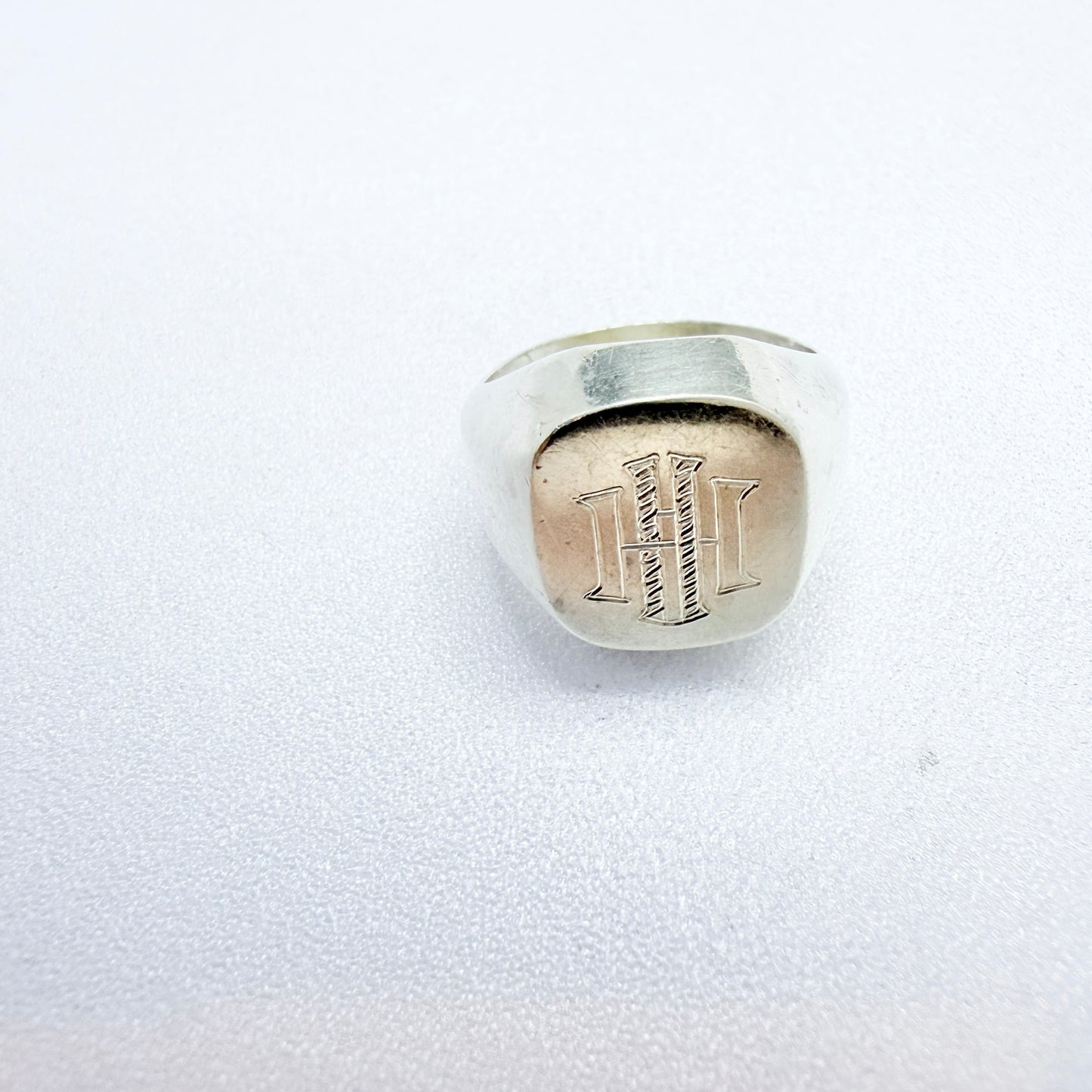 Vintage c 1950 Solid Silver Signet Ring. HH