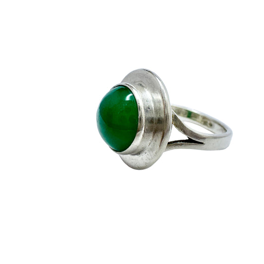 GUSSI, Sweden 1956. Vintage Sterling Silver Chrysoprase Ring.